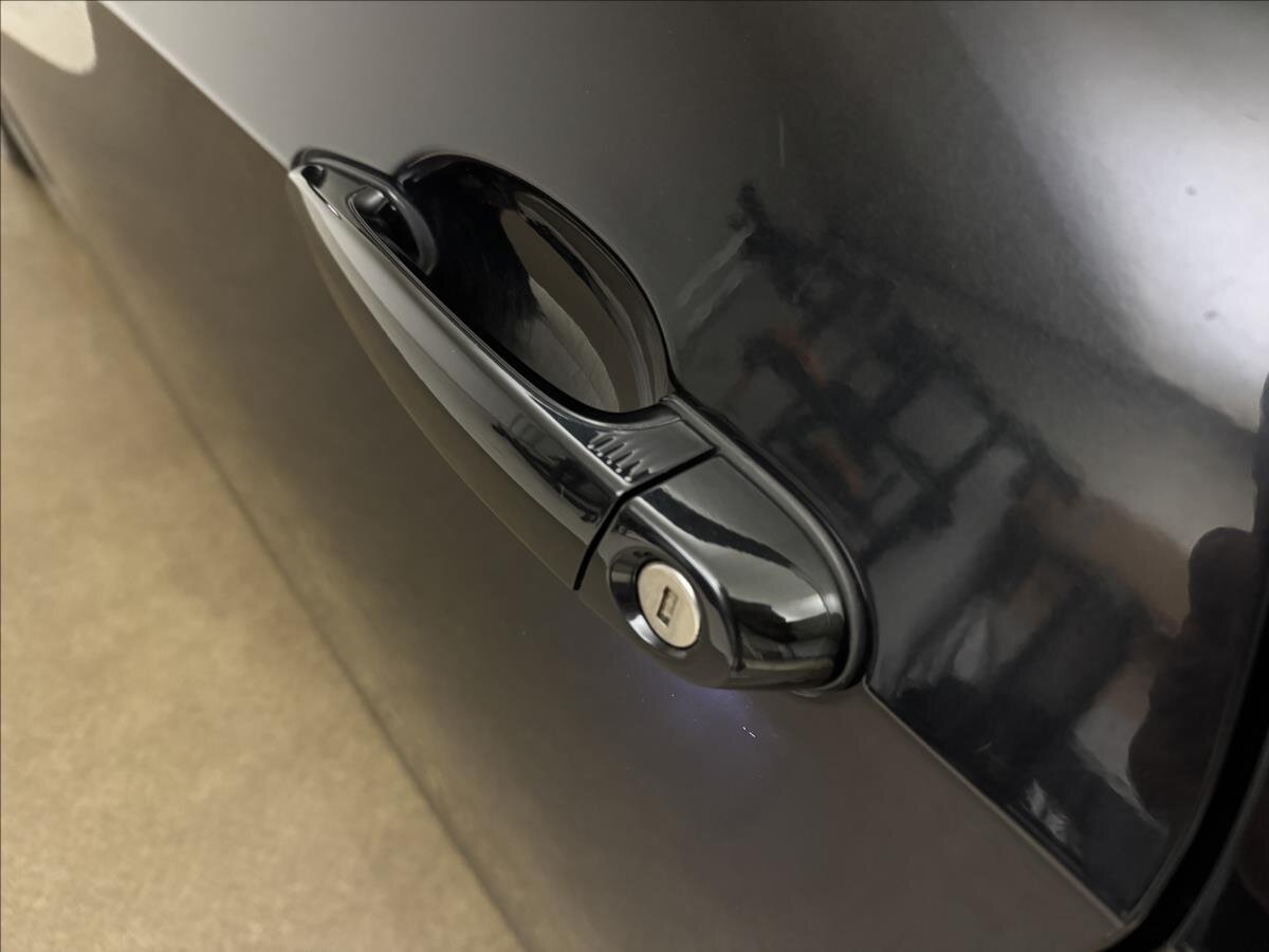 BMW Řada 3 Kabriolet 2,0 l 125 kw