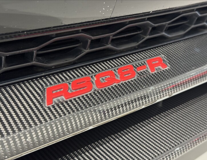 Audi RS Q8 8