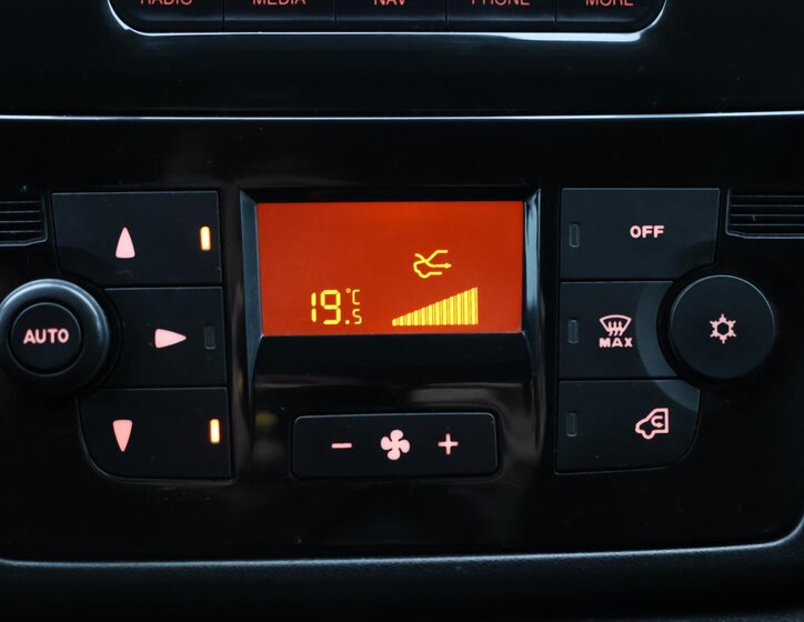 Citroën Jumper Kombi 2,0 l 120 kw