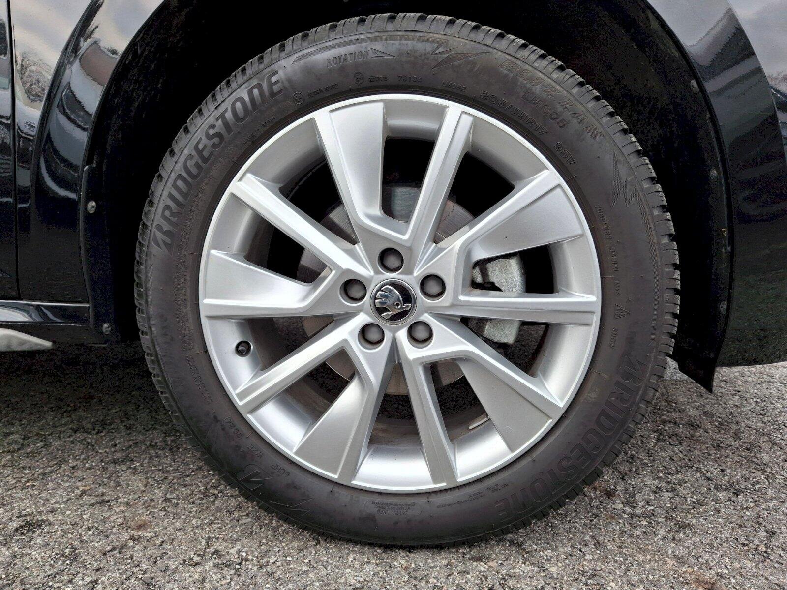 Škoda Kamiq SUV 999,0 85 kw