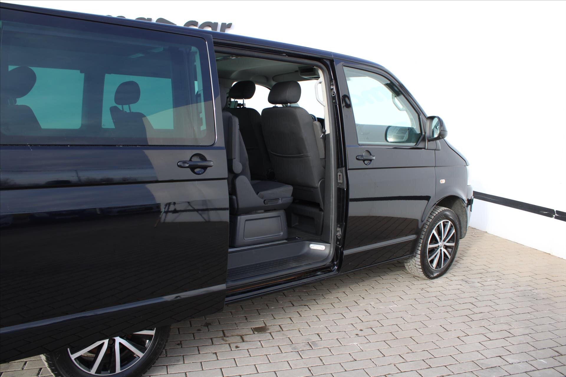 Volkswagen Multivan Kombi 2,0 l 103 kw