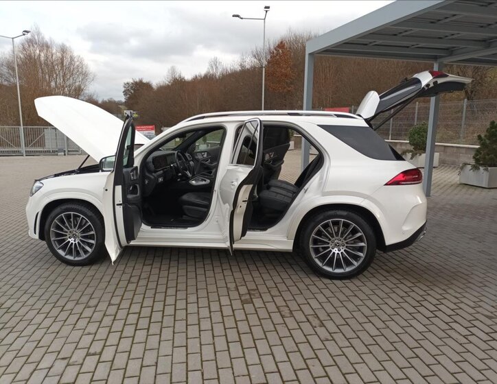 Mercedes-Benz GLE SUV 3,0 l 270 kw