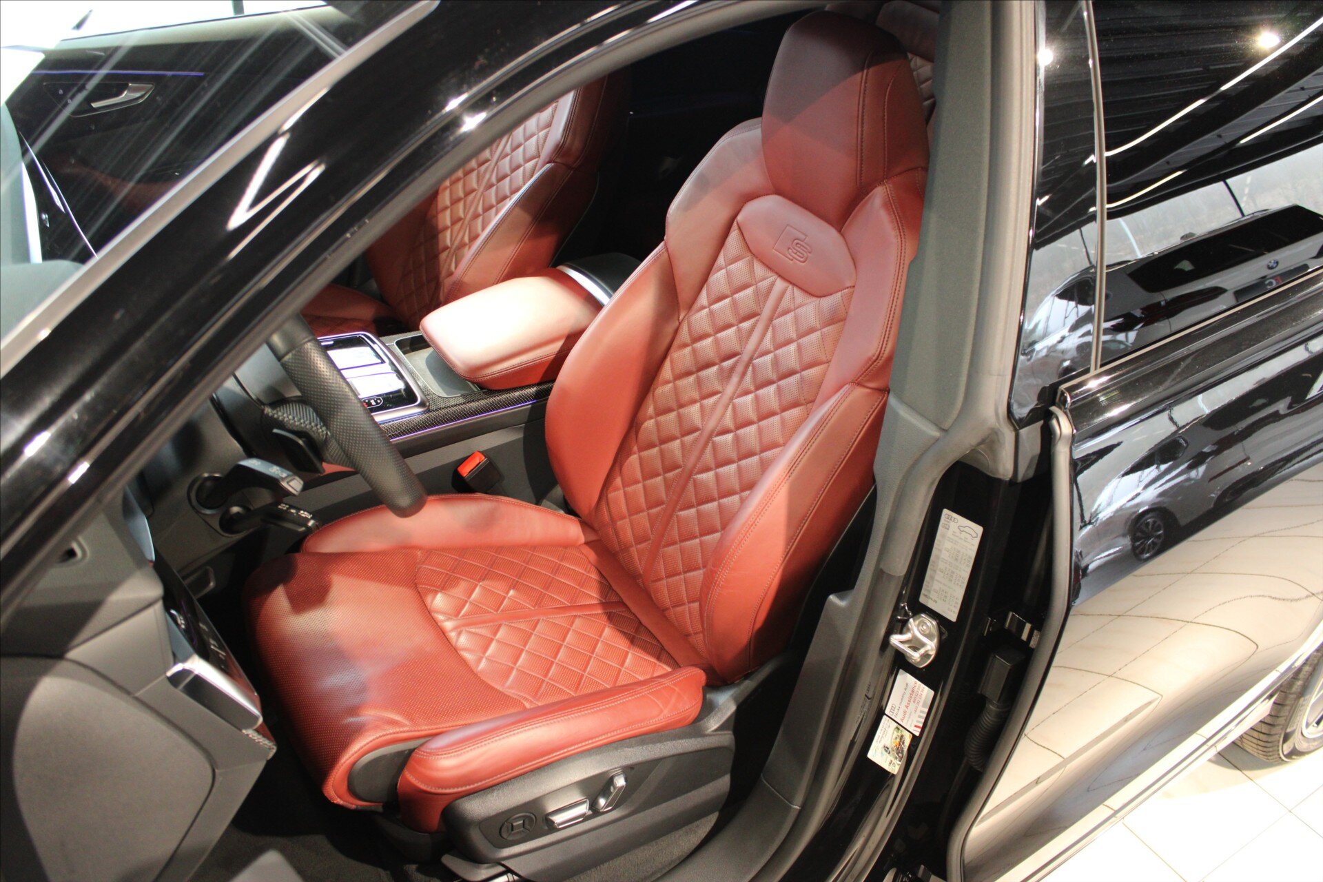 Audi SQ8 SUV / Terénní 4,0 l 320 kw