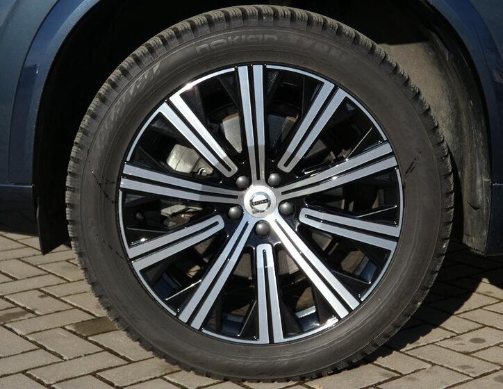 Volvo XC90 SUV / Terénní 2,0 l 173 kw