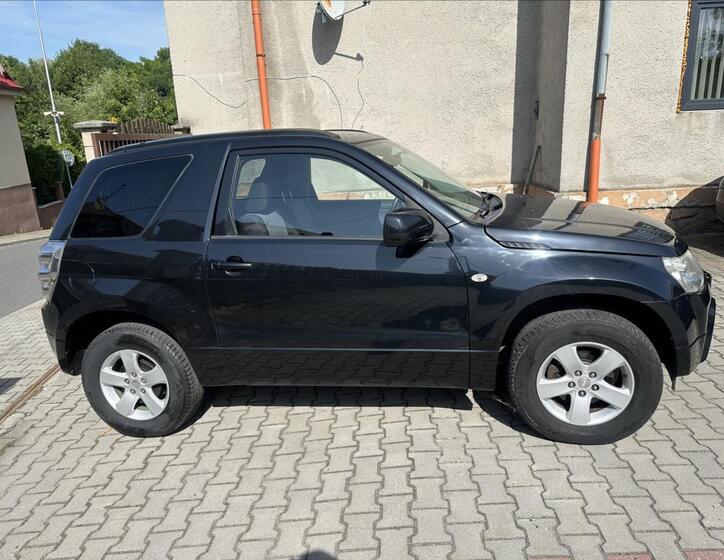 Suzuki Grand Vitara 2