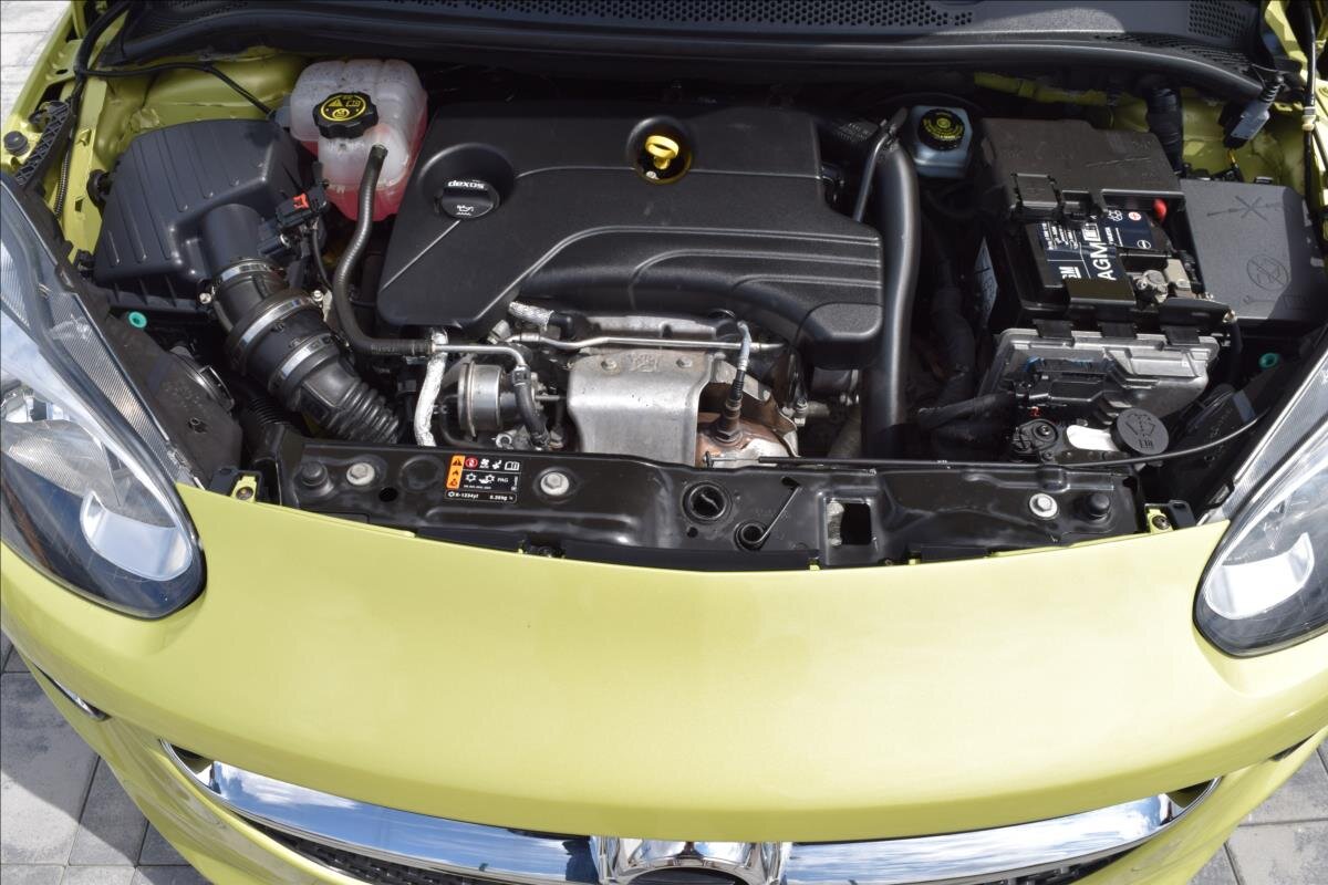 Opel Adam Hatchback 999,0 66 kw