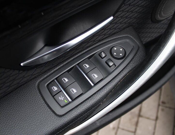 BMW Řada 3 Liftback 3,0 l 190 kw