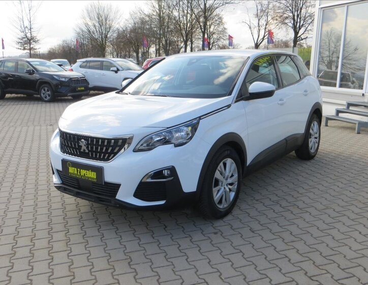 Peugeot 3008 SUV / Terénní 1,5 l 96 kw