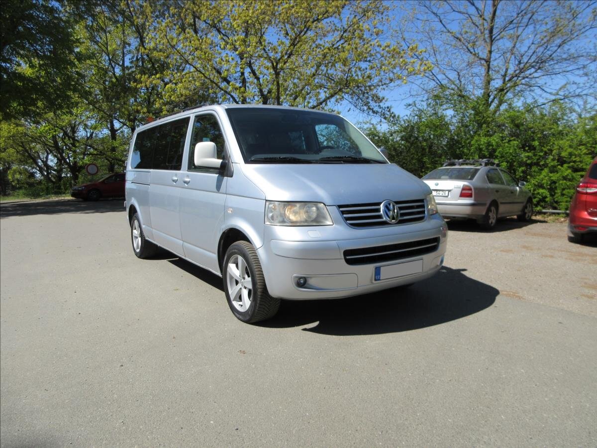 Volkswagen Caravelle Kombi 2,5 l 128 kw