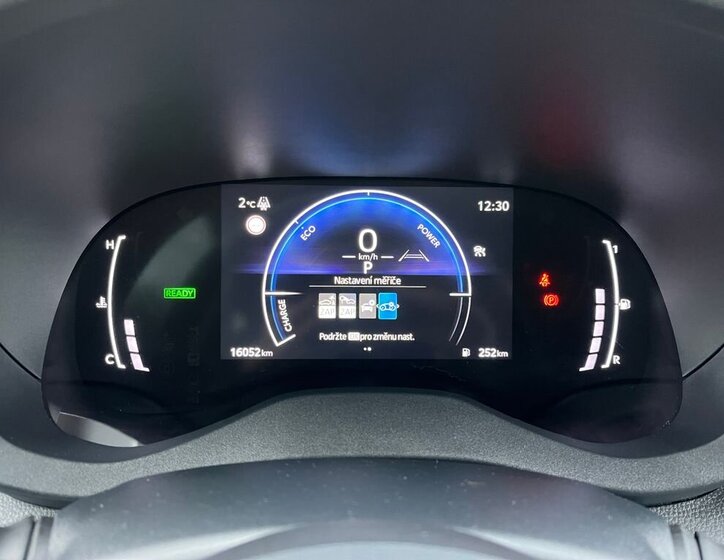 Toyota Yaris Cross 20