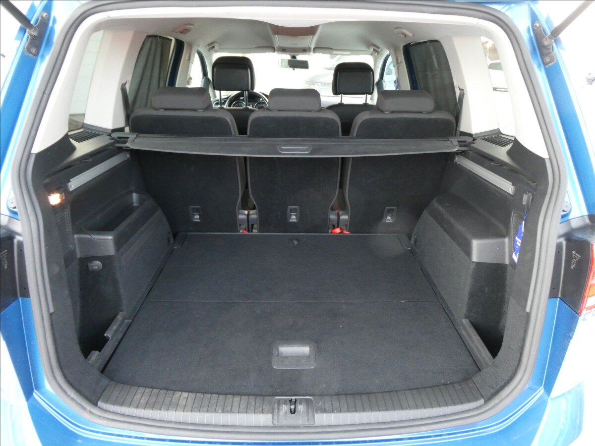 Volkswagen Touran MPV 1,2 l 81 kw
