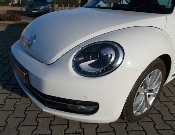 Volkswagen Beetle Hatchback 1,2 l 77 kw