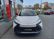 Toyota C-HR 2