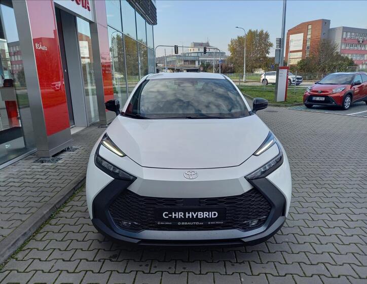 Toyota C-HR 2