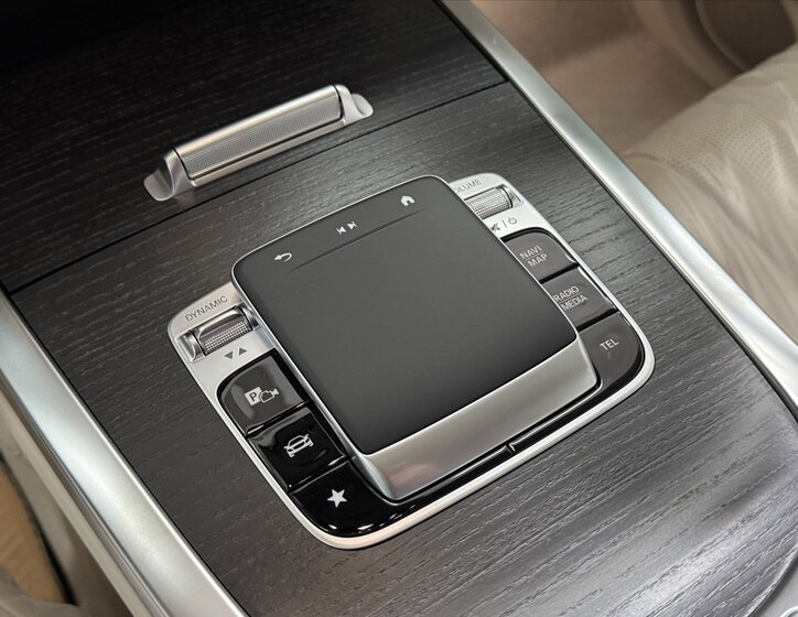 Mercedes-Benz Třídy G SUV 4,0 l 430 kw