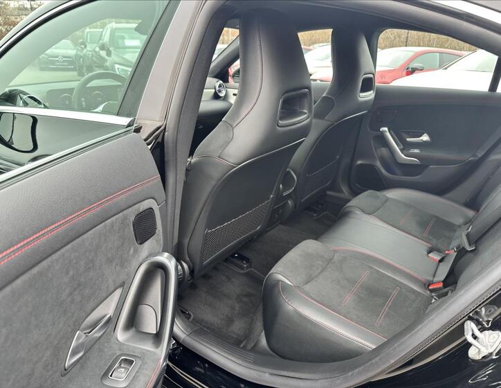 Mercedes-Benz CLA 11