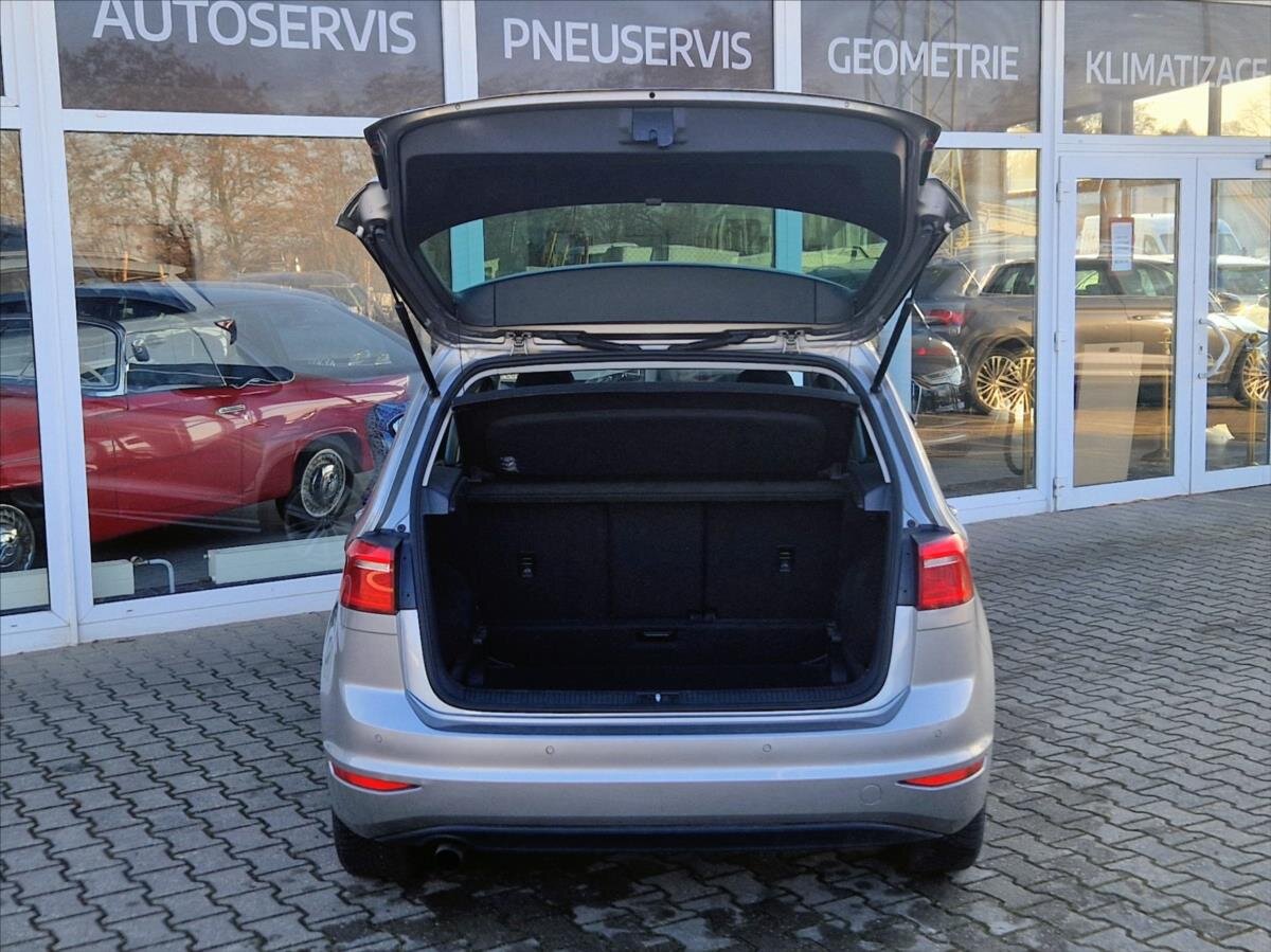 Volkswagen Golf Sportsvan Kombi 1,2 l 81 kw