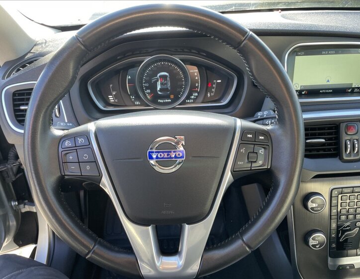 Volvo V40 Hatchback 2,0 l 140 kw