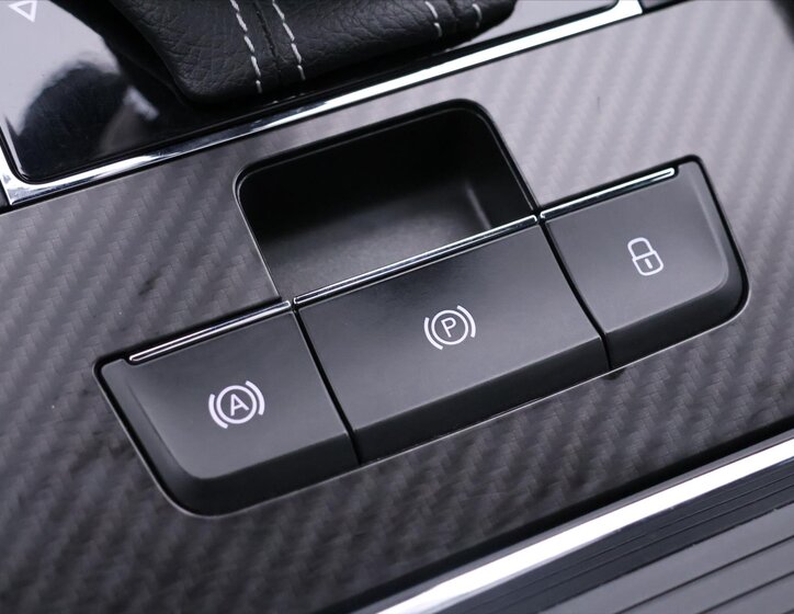 Škoda Superb Kombi 2,0 l 110 kw