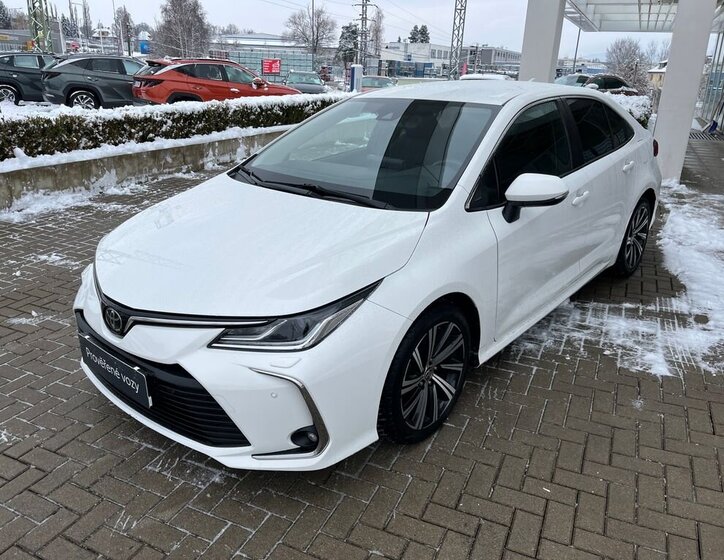 Toyota Corolla Sedan 1,5 l 92 kw