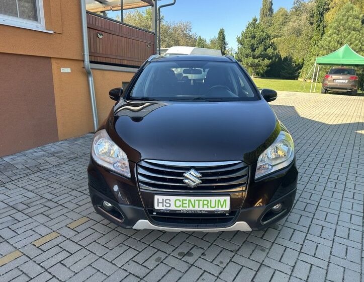 Suzuki SX4 S-Cross 9