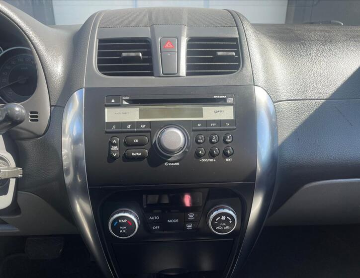 Suzuki SX4 14