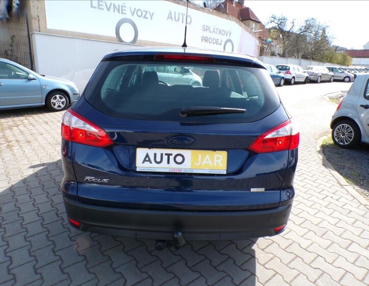 Ford Focus Kombi 998,0 92 kw