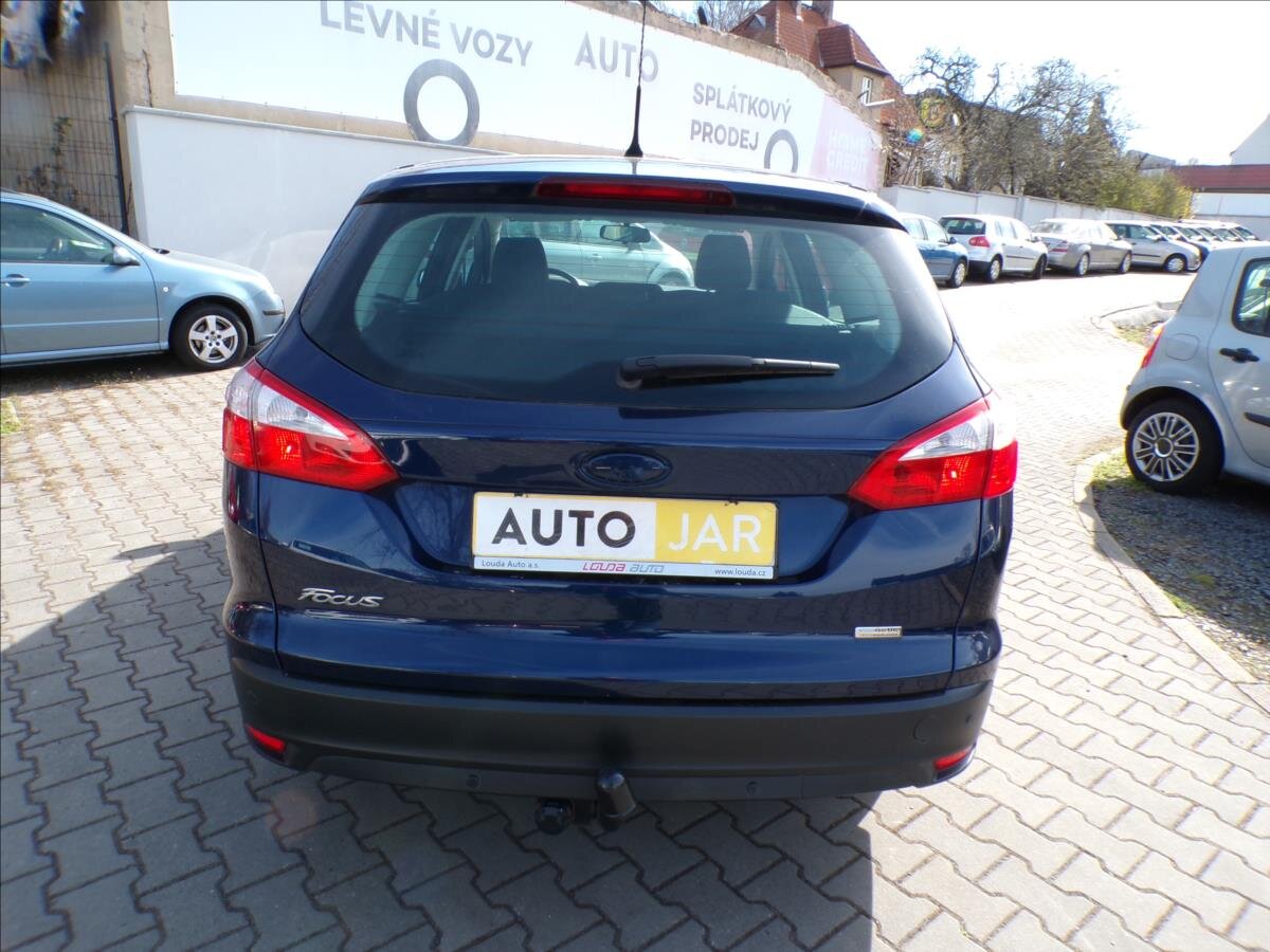 Ford Focus Kombi 998,0 92 kw