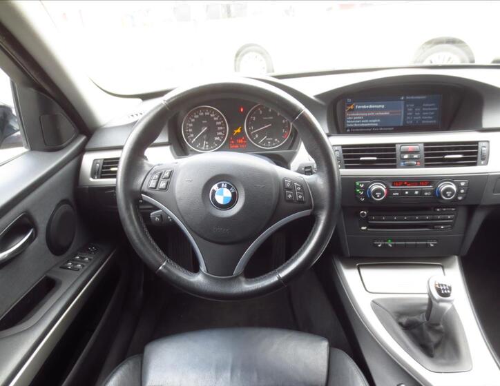 BMW Řada 3 18