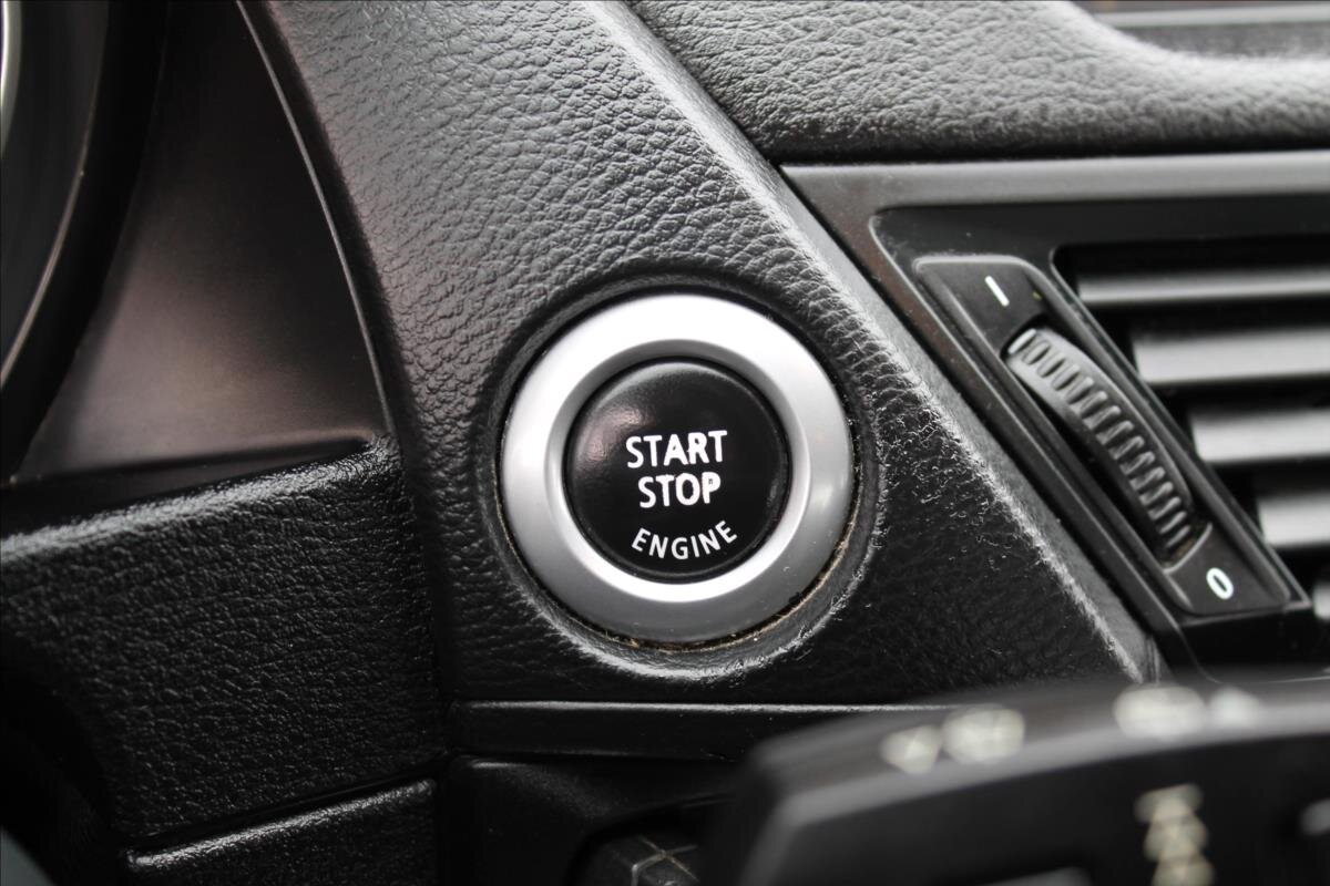 BMW X1 SUV / Terénní 2,0 l 100 kw