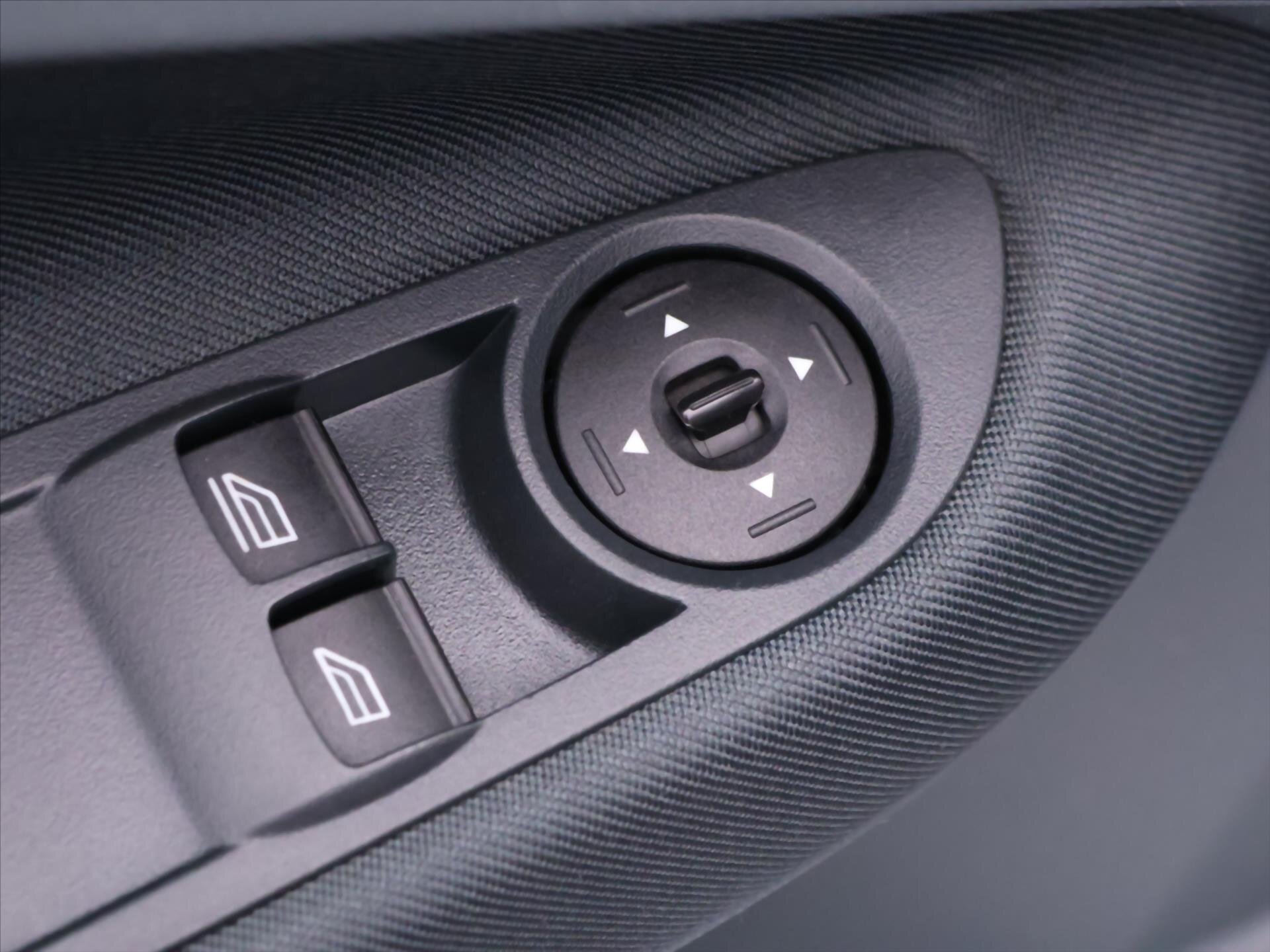 Ford C-MAX MPV 998,0 74 kw