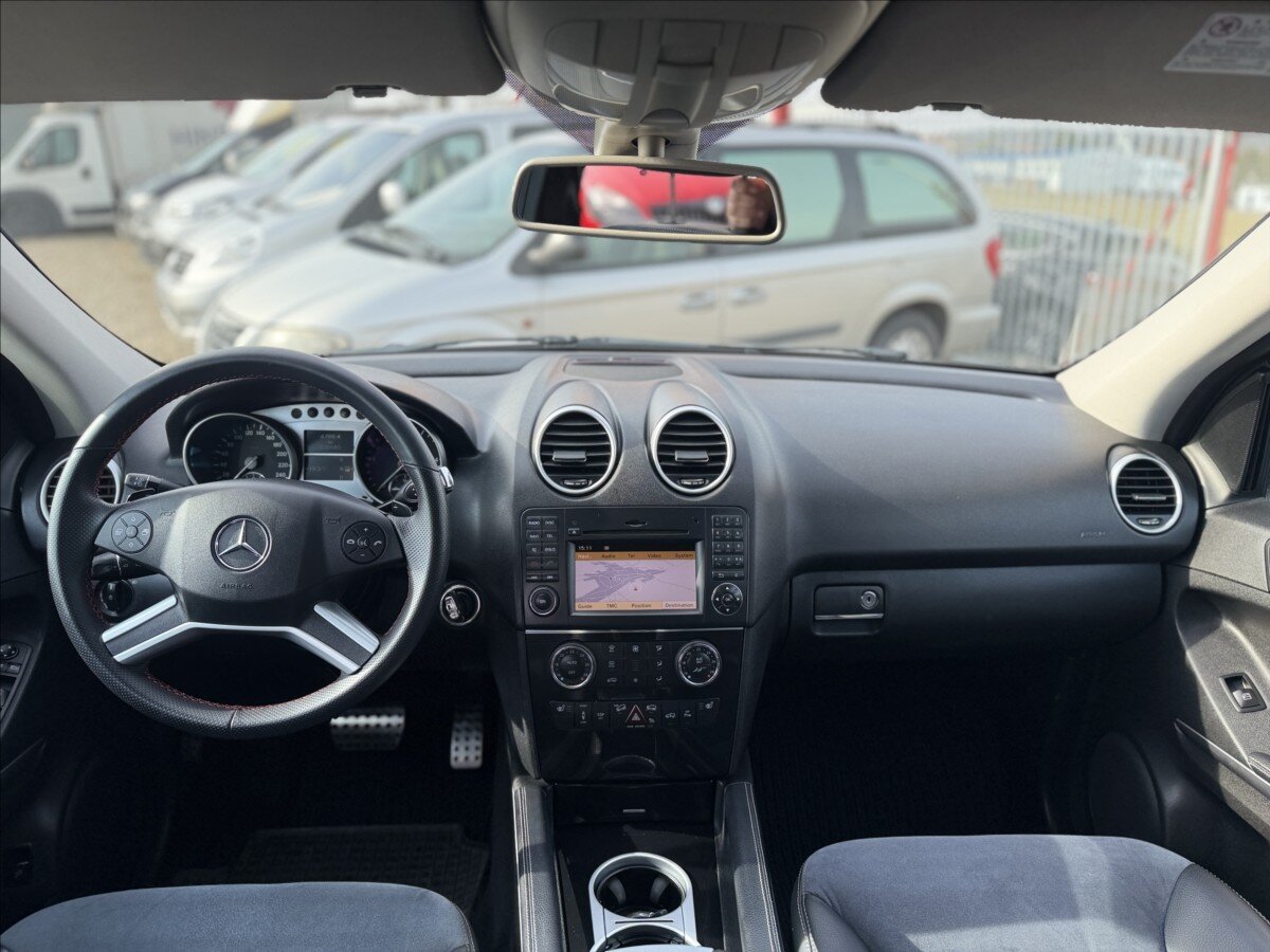 Mercedes-Benz Třídy M Kombi 3,0 l 165 kw