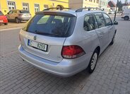 Volkswagen Golf Kombi 1,6 l 77 kw