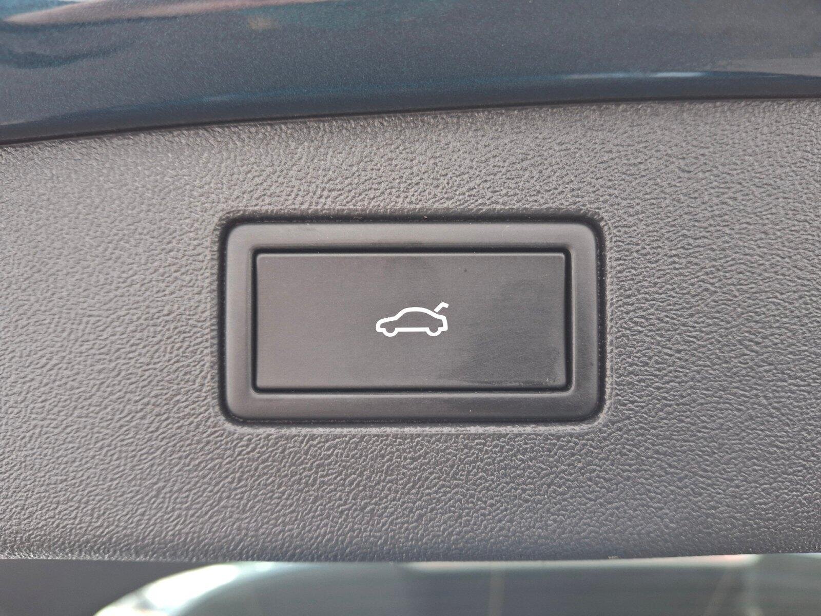 Volkswagen Tiguan SUV 1,5 l 96 kw