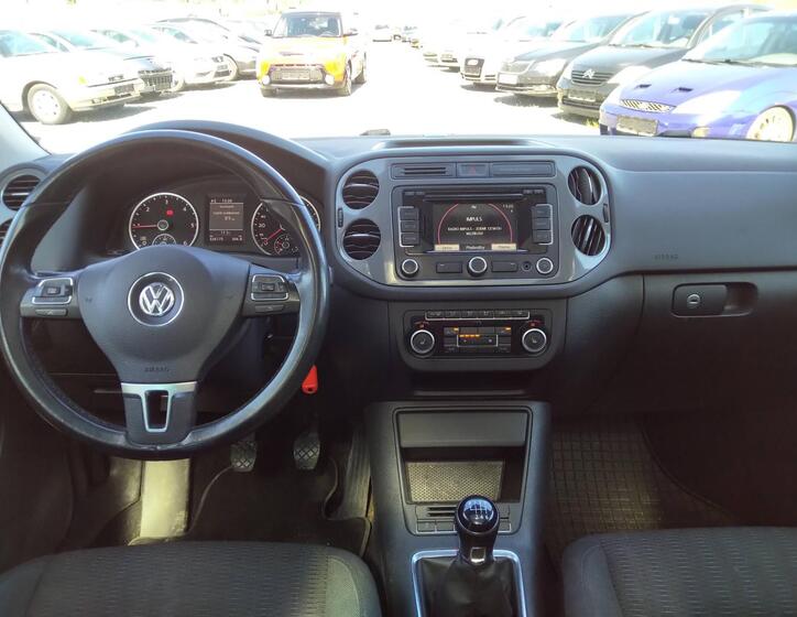 Volkswagen Tiguan 7