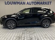 Lexus NX 300h 3