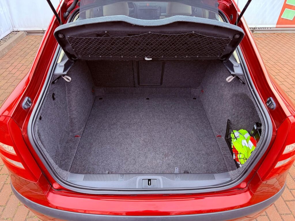 Škoda Octavia Liftback 2,0 l 103 kw