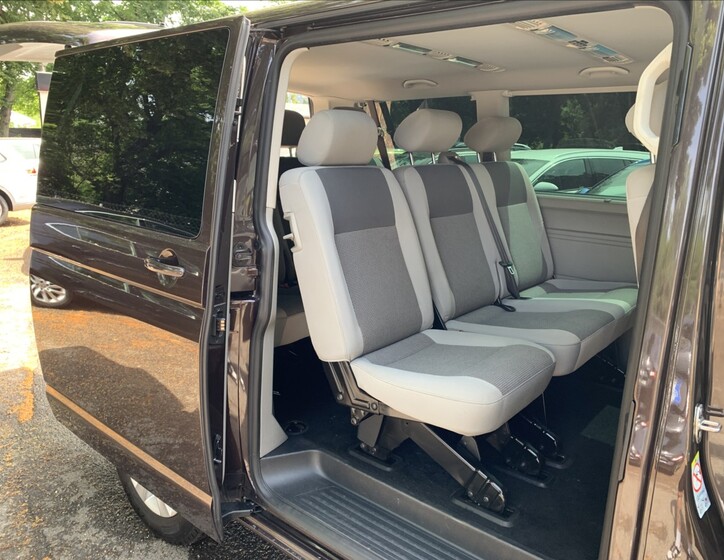 Volkswagen Caravelle 10