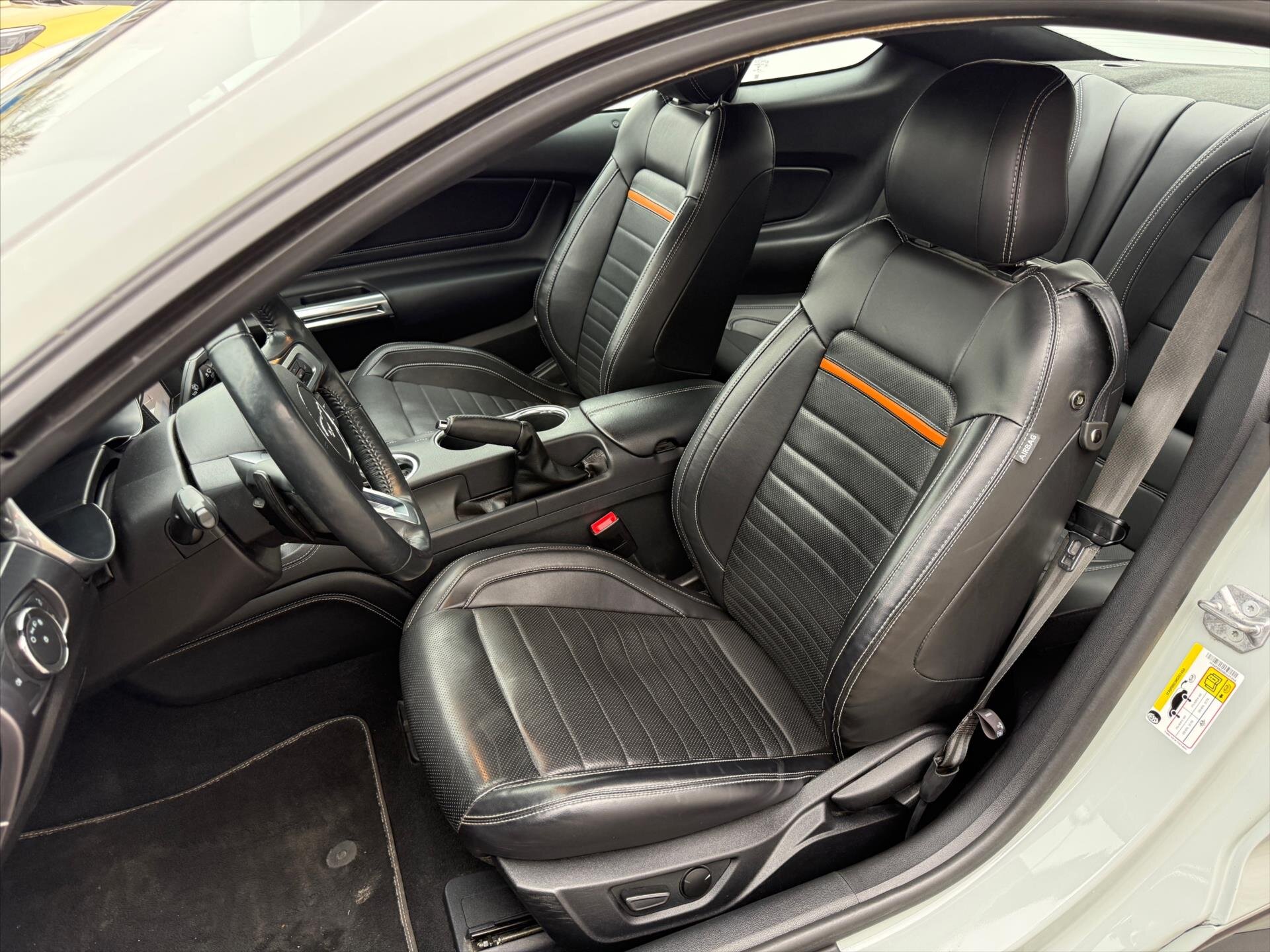 Ford Mustang Kupé 5,0 l 338 kw