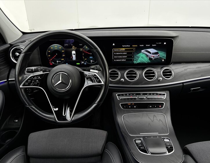 Mercedes-Benz Třídy E Kombi 2,0 l 143 kw