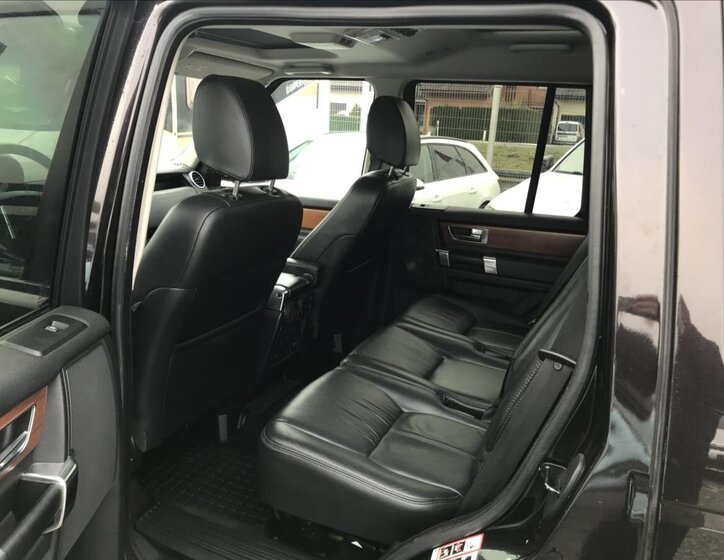 Land Rover Discovery Kombi 3,0 l 180 kw