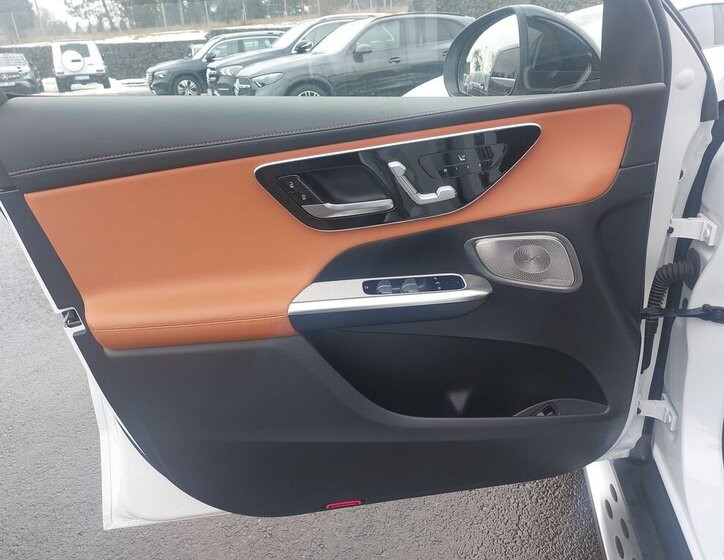 Mercedes-Benz GLC SUV 2,0 l 145 kw