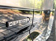 Land Rover Defender SUV 3,0 l 221 kw