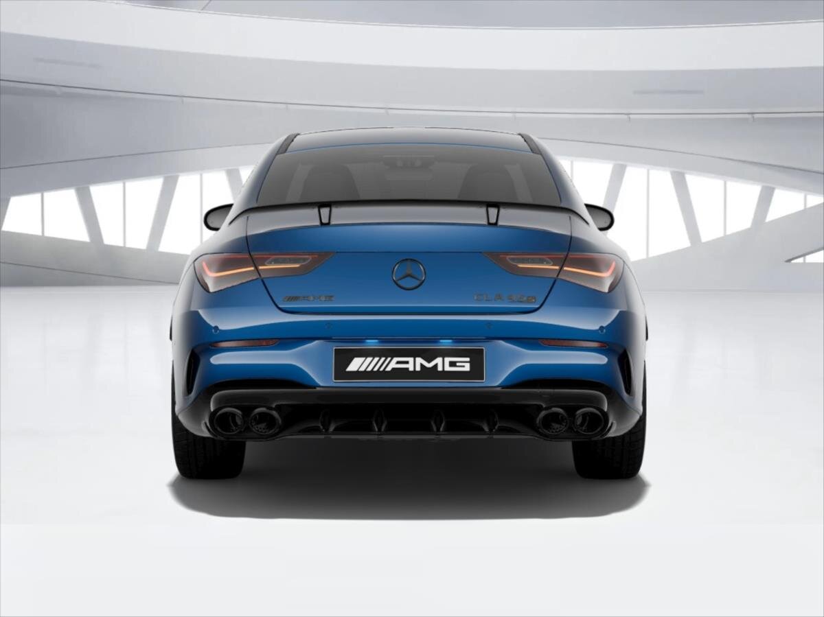 Mercedes-Benz CLA Kupé 2,0 l 310 kw