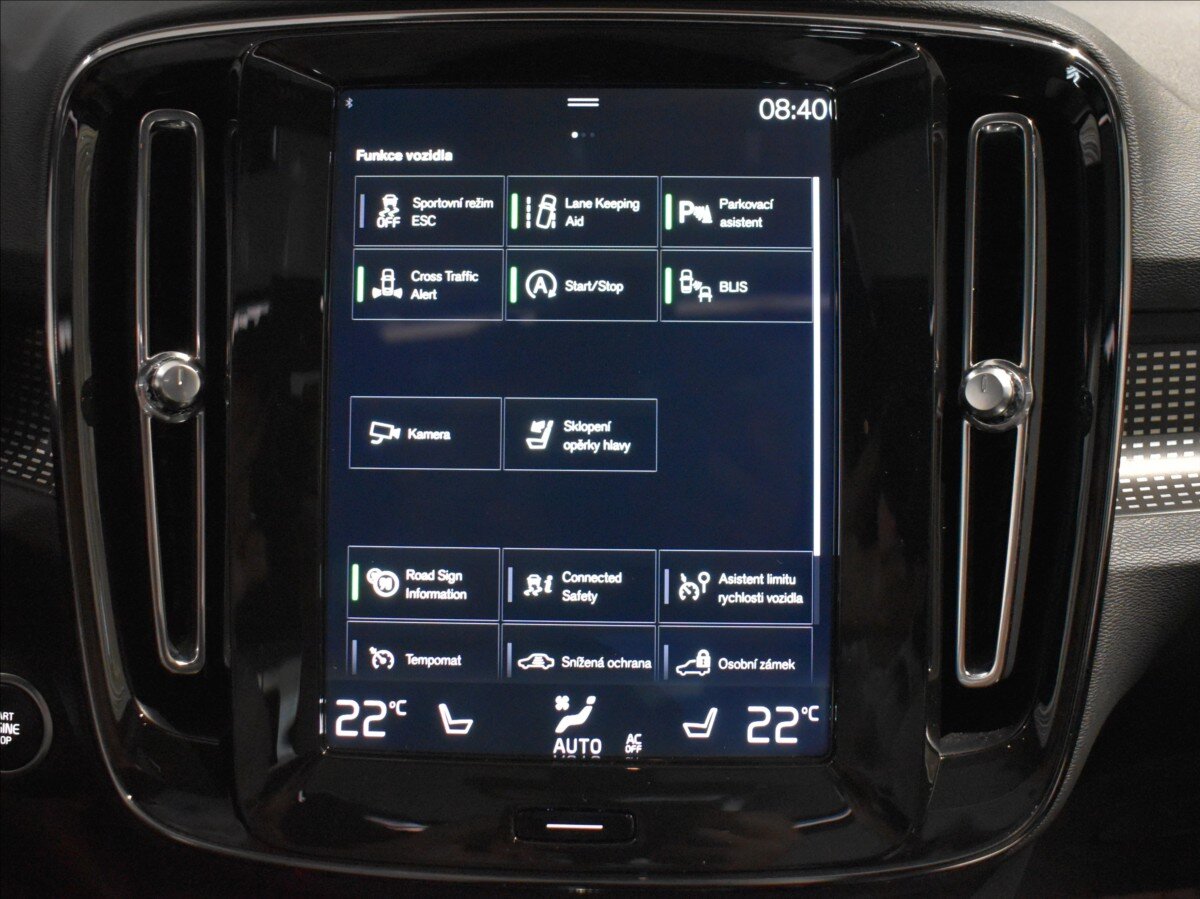 Volvo XC40 SUV 2,0 l 140 kw