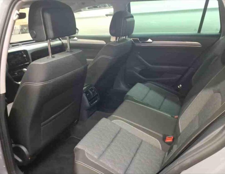 Volkswagen Passat Kombi 2,0 l 110 kw