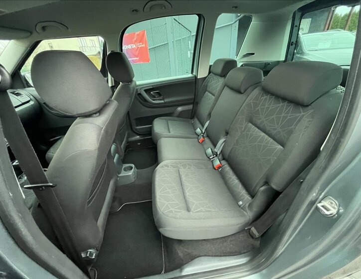 Škoda Roomster 28