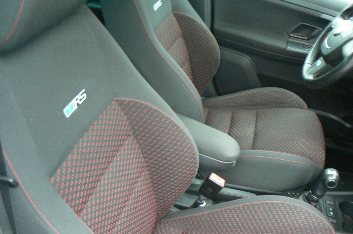 Škoda Fabia Hatchback 1,4 l 132 kw