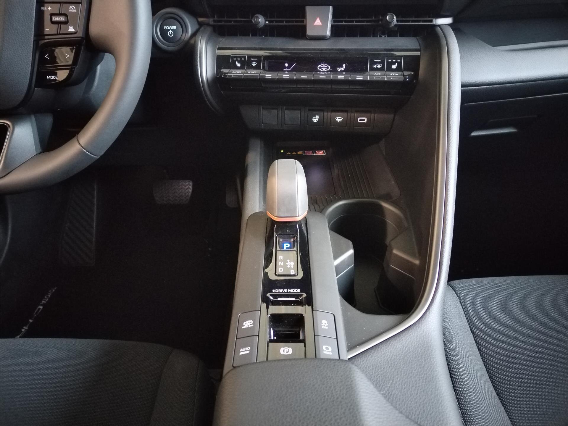 Toyota C-HR CUV 0,0 162 kw