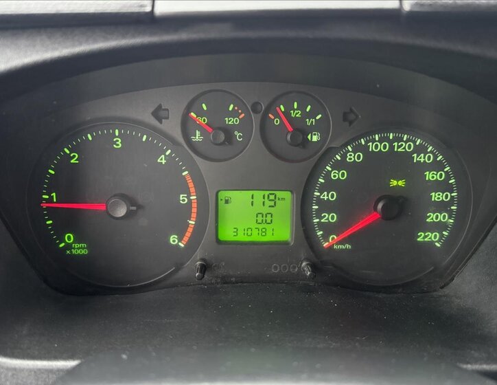 Ford Transit Skříň 2,2 l 114 kw